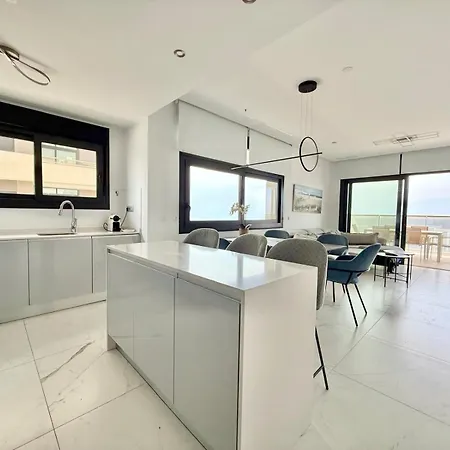 Апартаменты Sunset Cliff Sseaside Heaven *